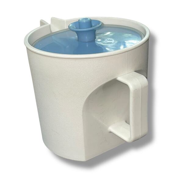 Tupperware Creamer Bowl with Push Button Lid Seal 1414 Almond Blue USA Vintage - Picture 4 of 14